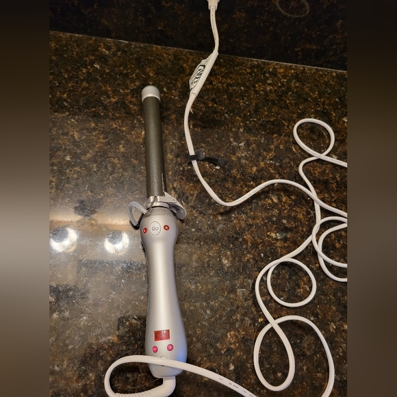 Beachwaver pro 1 inch - Picture 1 of 4